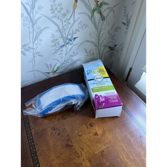 FEBREZE VACUUM FILTER -BISSELL STYLE 12 - SPRING & RENEWAL UPC 011120226751 - Picture 1 of 5